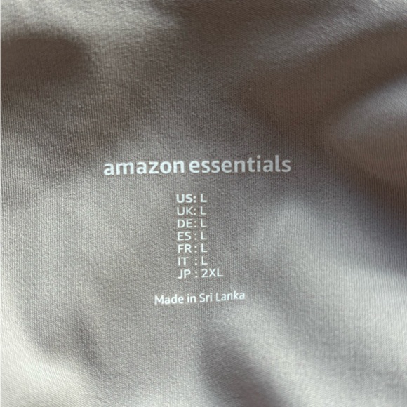 Amazon Essentials Activewear Set - Picture 6 of 8
